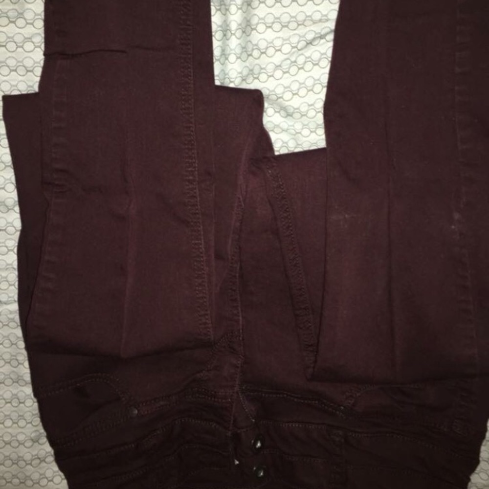 9-13 Clothes - Picture 8 of 8
